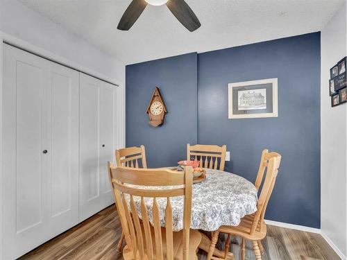 15-1165 16 Street Ne, Medicine Hat, AB - Indoor Photo Showing Dining Room