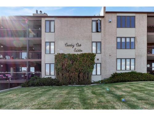 15-1165 16 Street Ne, Medicine Hat, AB - Outdoor