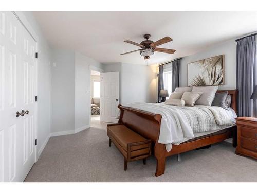 111 Sundance Road Sw, Medicine Hat, AB - Indoor Photo Showing Bedroom