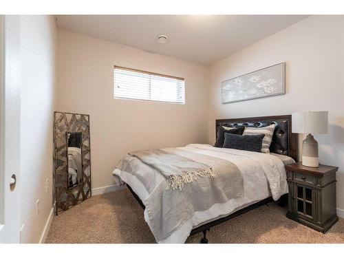 111 Sundance Road Sw, Medicine Hat, AB - Indoor Photo Showing Bedroom