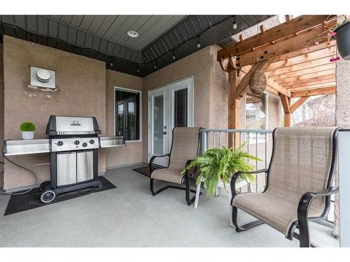 111 Sundance Road Sw, Medicine Hat, AB - Outdoor With Deck Patio Veranda With Exterior