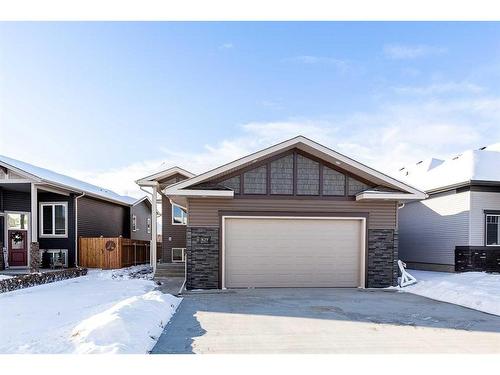 629 Vista Drive Se, Medicine Hat, AB - Outdoor With Facade