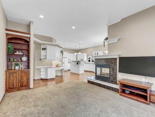 2 Vintage Meadows Court Se, Medicine Hat, AB - Indoor With Fireplace