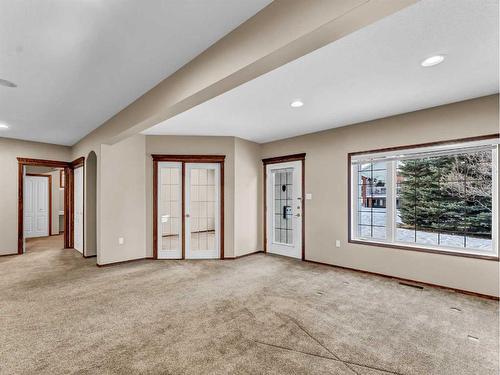 2 Vintage Meadows Court Se, Medicine Hat, AB - Indoor Photo Showing Other Room