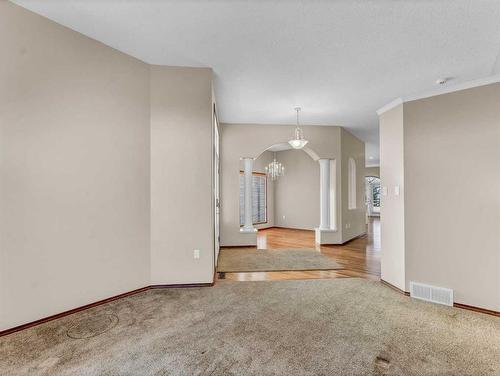 2 Vintage Meadows Court Se, Medicine Hat, AB - Indoor Photo Showing Other Room