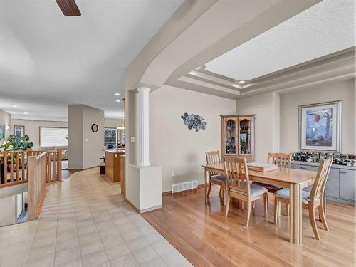 15 Turner Green Se, Medicine Hat, AB - Indoor Photo Showing Dining Room