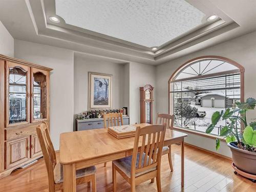 15 Turner Green Se, Medicine Hat, AB - Indoor Photo Showing Dining Room