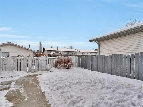 55 Rundle Road Se, Medicine Hat, AB - Outdoor