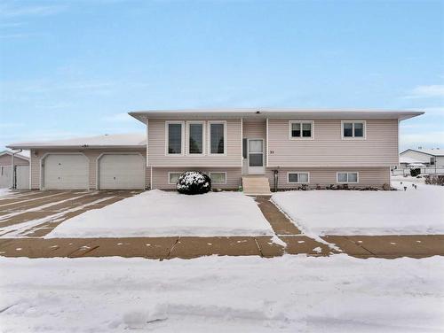 55 Rundle Road Se, Medicine Hat, AB - Outdoor