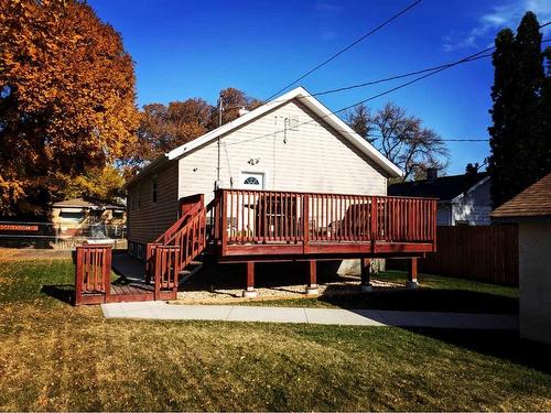 111 2 Street Ne, Medicine Hat, AB - Outdoor With Deck Patio Veranda