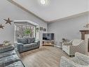 15 Storrs Crescent Se, Medicine Hat, AB  - Indoor Photo Showing Living Room 