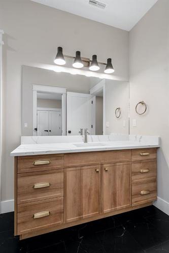 34 Dunes Link, Desert Blume, AB - Indoor Photo Showing Bathroom