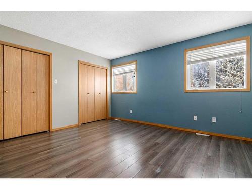 527 Main Street South, Redcliff, AB - Indoor Photo Showing Other Room