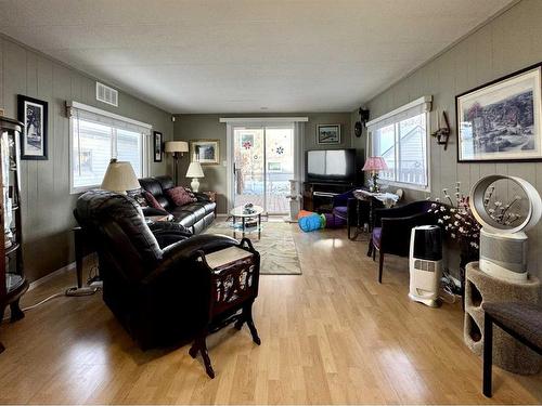 45-2248 Southview Drive Se, Medicine Hat, AB 