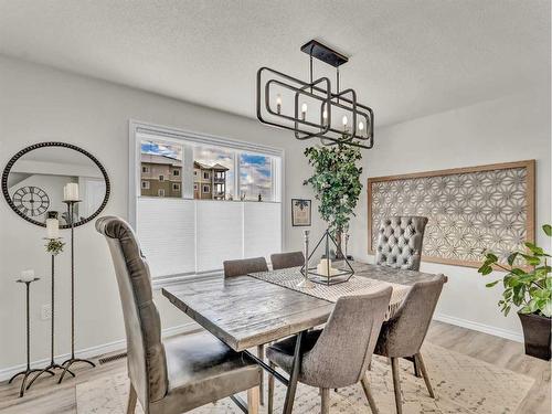 55 Saamis Close Sw, Medicine Hat, AB - Indoor Photo Showing Dining Room