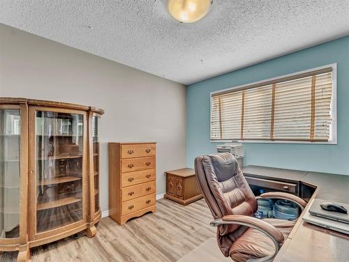 47 Sillak Crescent Se, Medicine Hat, AB - Indoor