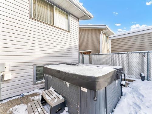 47 Sillak Crescent Se, Medicine Hat, AB - Outdoor With Deck Patio Veranda With Exterior