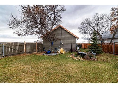 20 Railway Ave E, Schuler, AB - Outdoor