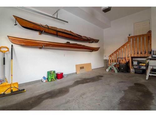 881 Ross Glen Drive Se, Medicine Hat, AB - Indoor Photo Showing Garage