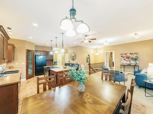 6002 52 Avenue, Stettler, AB - Indoor Photo Showing Dining Room