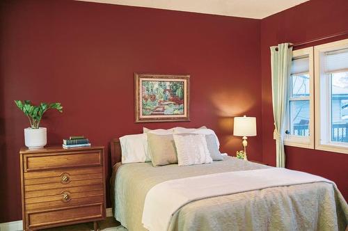 6002 52 Avenue, Stettler, AB - Indoor Photo Showing Bedroom