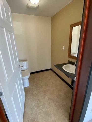 165 Centre Street, Tilley, AB - Indoor Photo Showing Bathroom