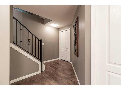 356 Washington Way Se, Medicine Hat, AB - Indoor Photo Showing Other Room