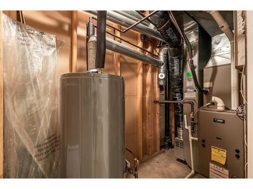 356 Washington Way Se, Medicine Hat, AB - Indoor Photo Showing Basement