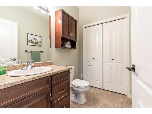 356 Washington Way Se, Medicine Hat, AB - Indoor Photo Showing Bathroom