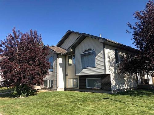 73 Sunrise Way Sw, Medicine Hat, AB - Outdoor