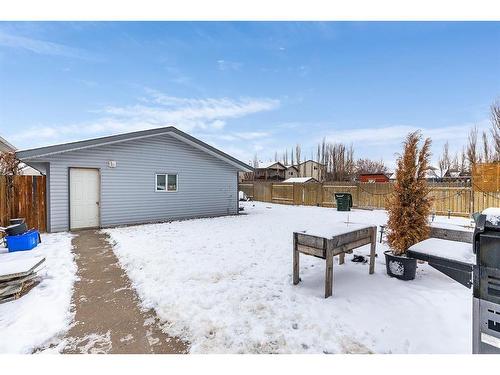 2131 11 Avenue Ne, Medicine Hat, AB - Outdoor With Exterior