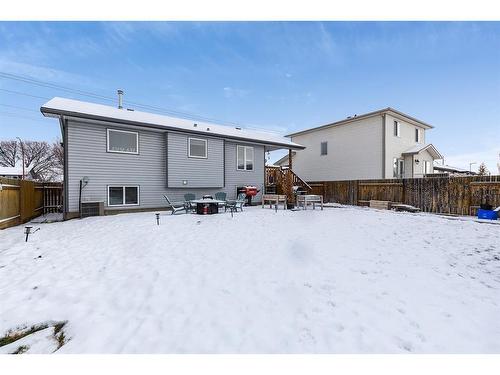 2131 11 Avenue Ne, Medicine Hat, AB - Outdoor With Exterior