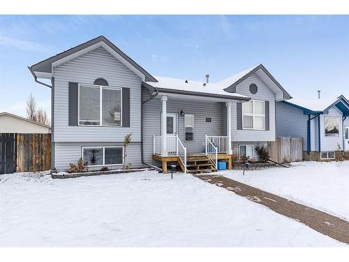 2131 11 Avenue Ne, Medicine Hat, AB - Outdoor