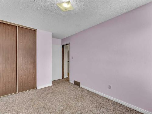 116 South Ridge Crescent Sw, Medicine Hat, AB - Indoor Photo Showing Other Room