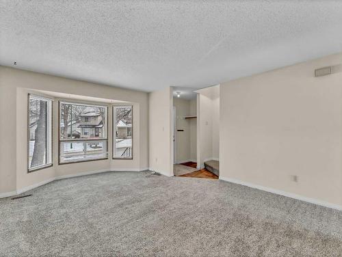 116 South Ridge Crescent Sw, Medicine Hat, AB - Indoor Photo Showing Other Room