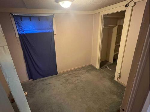 1246 Dominion Street Se, Medicine Hat, AB - Indoor Photo Showing Other Room