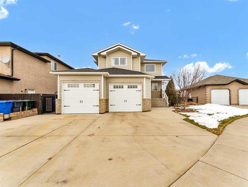 8 Sunrise Bay Sw, Medicine Hat, AB - Outdoor With Facade