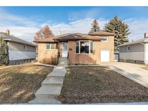 322 Connaught Drive Sw, Medicine Hat, AB - Outdoor