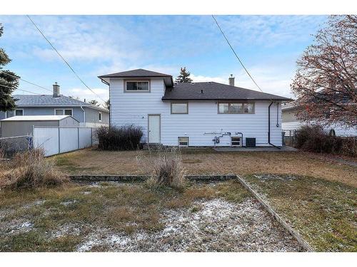 322 Connaught Drive Sw, Medicine Hat, AB - Outdoor