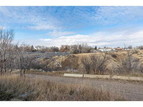 322 Connaught Drive Sw, Medicine Hat, AB - Outdoor With View