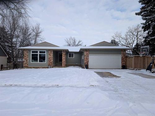 45 Red Deer Drive Sw, Medicine Hat, AB - Outdoor With Facade