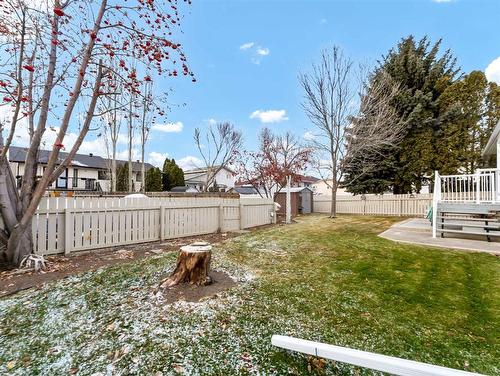 8 Taylor Circle Se, Medicine Hat, AB - Outdoor With Backyard