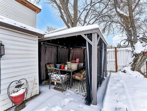 859 Balmoral Street Se, Medicine Hat, AB - Outdoor