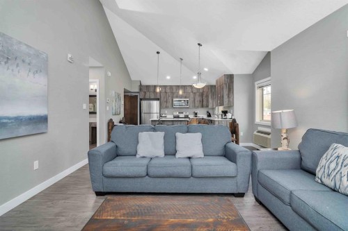 709/710-401 4 Street, Rural Cypress County, AB 