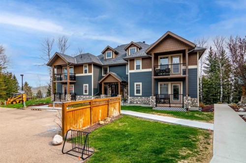 709/710-401 4 Street, Rural Cypress County, AB 