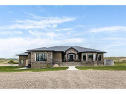 11232 Black & White Trail  Rural Cypress County, AB T0K 1Z0