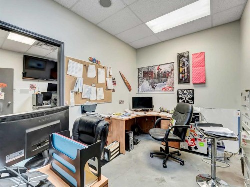 2-2010 Strachan Road Se, Medicine Hat, AB 