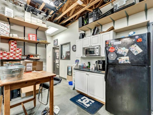 2-2010 Strachan Road Se, Medicine Hat, AB 