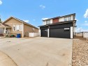 32 Somerside Way Se, Medicine Hat, AB  - Outdoor 