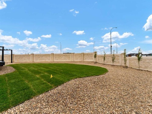 32 Somerside Way Se, Medicine Hat, AB - Outdoor